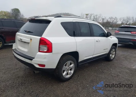 2013 Jeep Compass Sport z USA, uszkodzony, nr VIN 1C4NJCBA0DD208159